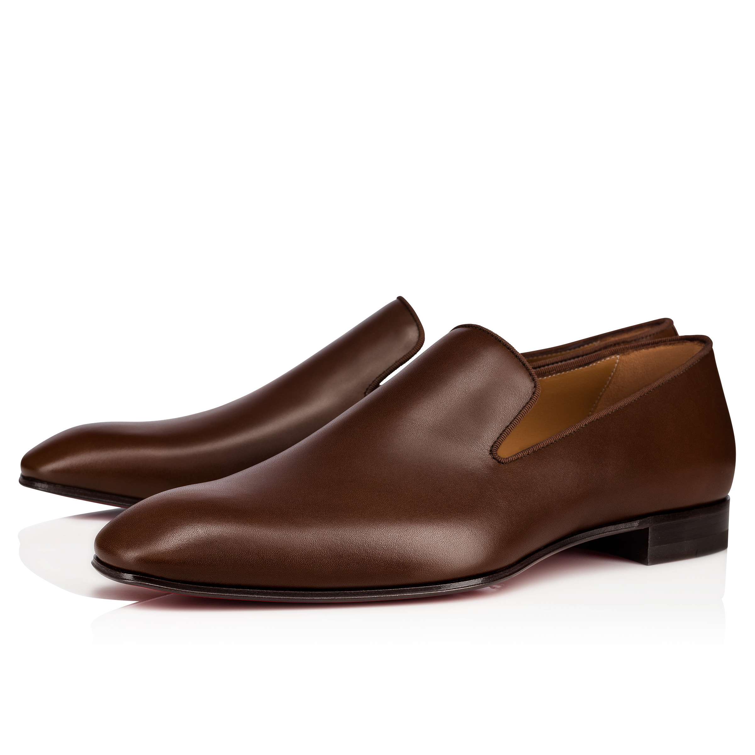 Flat louboutin 2025