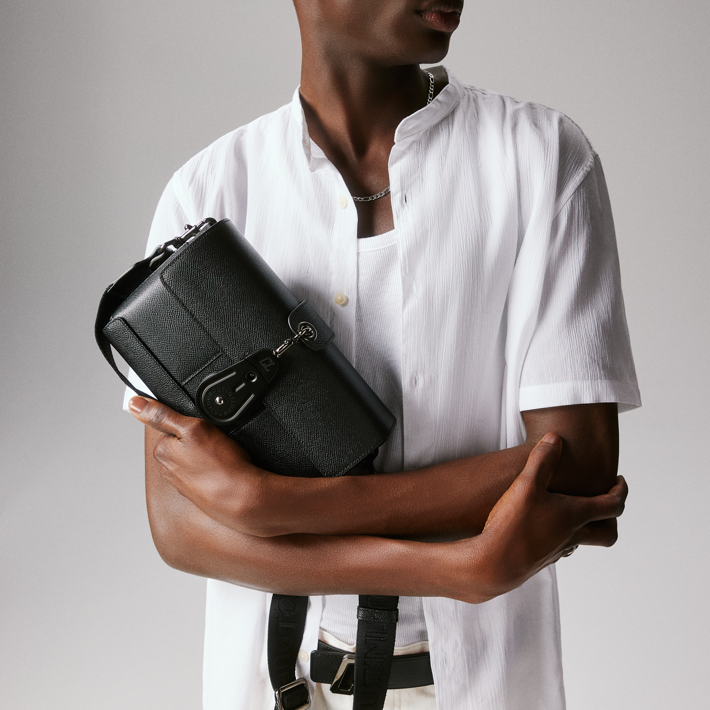 Groovy - Crossbody Bag - Alpin calf leather - Black