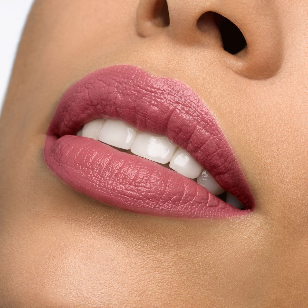 Rouge Louboutin Silky Satin Rouge à lèvres satin Belly Bloom