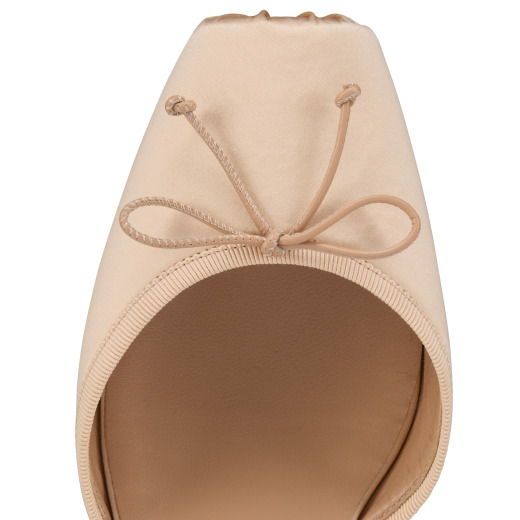 Cassia Lace Up