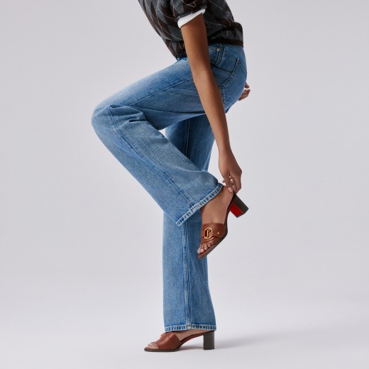 Her In Roma Mule