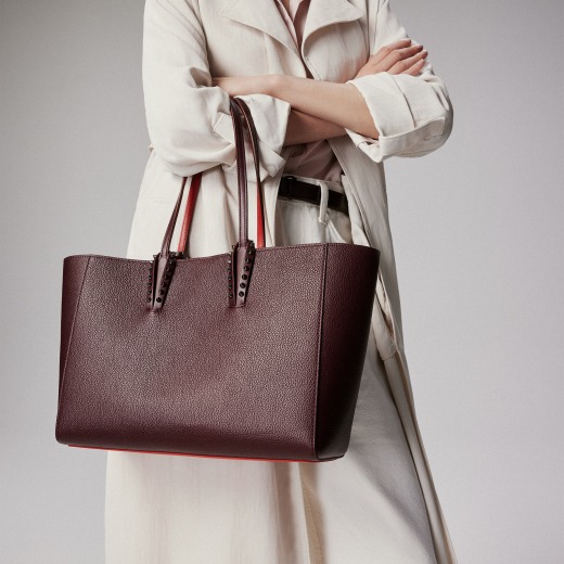【関税&送料込】Christian Louboutin Grained Leather Cabata Cabata for women - Christian Louboutin Switzerland
