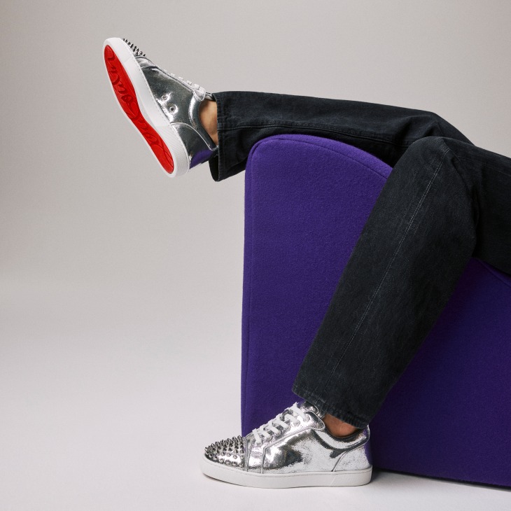 Louboutin argenté homme 2025