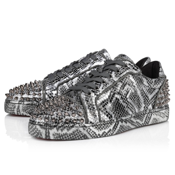 Seavaste spikes top